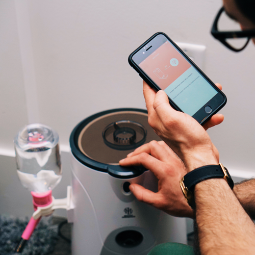WiFi Smart Pet Feeder — App-Controlled Automatic Food Dispenser for Cats & Dogs